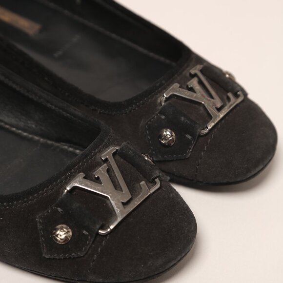 LOUIS VUITTON Suede Leather Ballet Flats - Picture 2 of 9